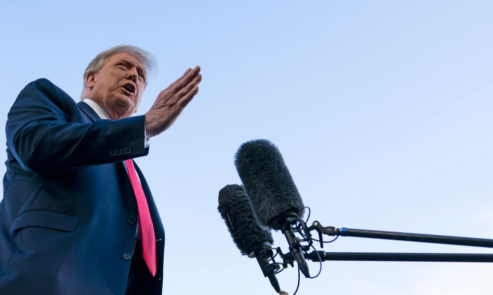 Image: us-politics-trump-departure