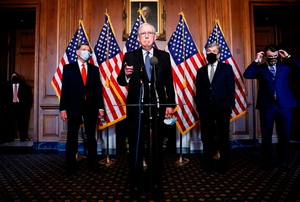 Image: TOPSHOT-US-POLITICS-MCCONNELL