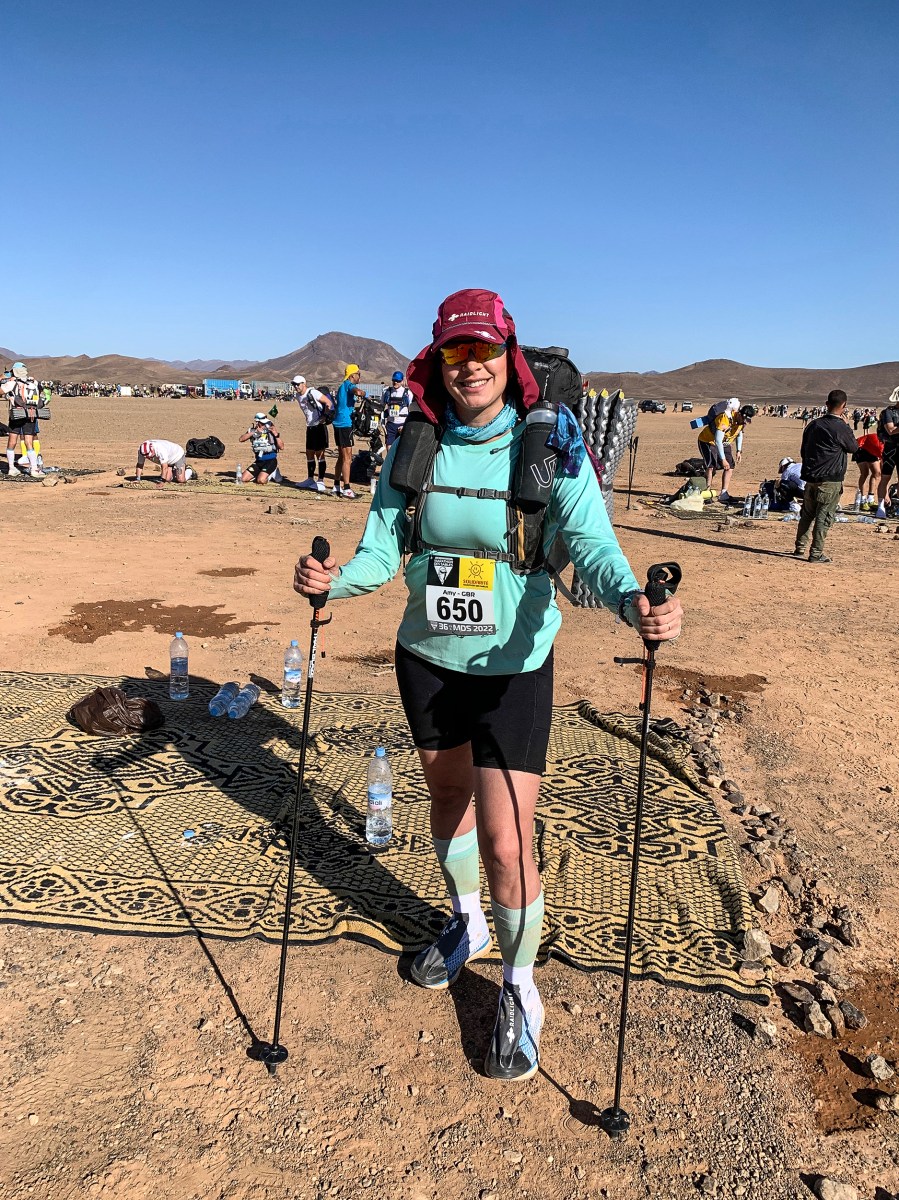 When the 7-hour-long sandstorm hit the racers at the Marathon de Sables, Amy McCulloch could only see an 