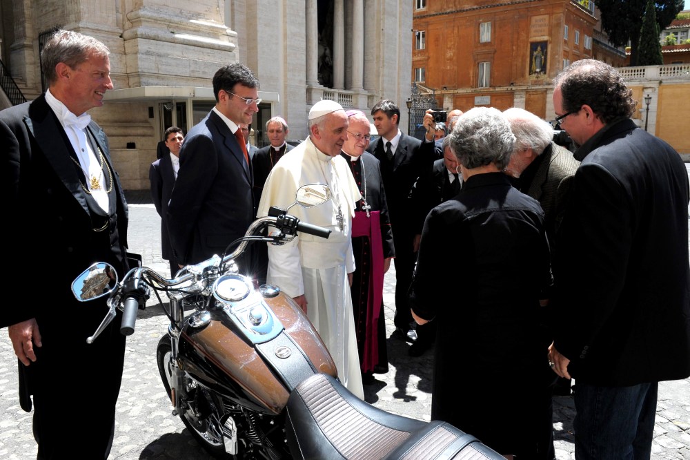 Harley-Davidson of Pope Francis to be auctioned