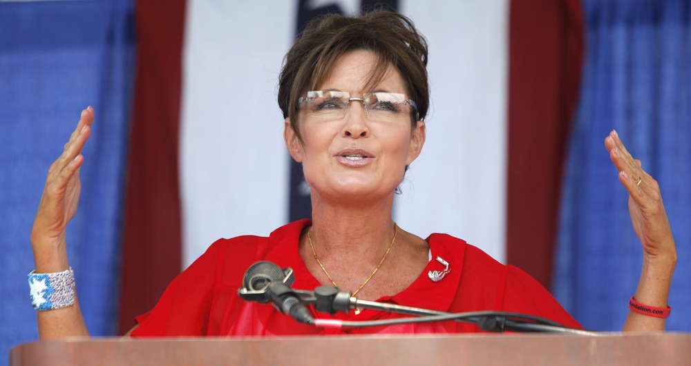 BELLEVILLE, MI, - JULY 14: Sarah Palin, former Governor of Alaska and 2008 Republican Vice Presidential candidate speaks at a "Patriots in the Park" Tea Party.