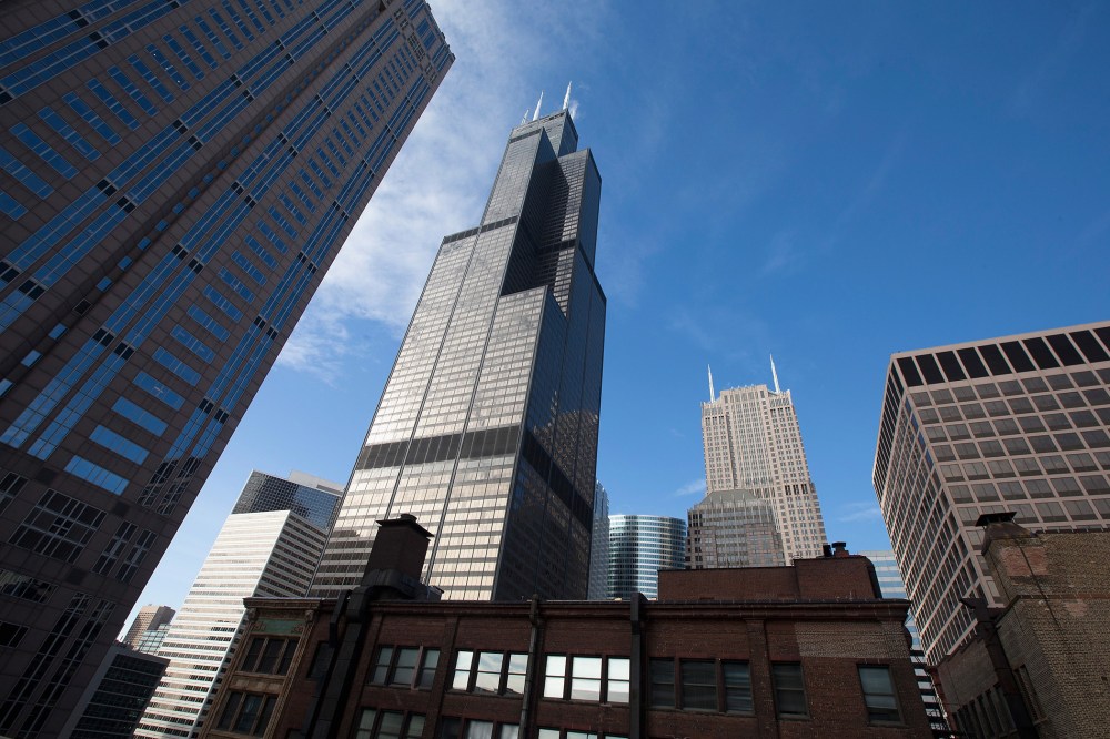 The Willis Tower (C), formerly known as the Sears Tower, dominates the southern end of the downtown skyline in Chicago, Illinois. (Photo by Scott Olson/Getty)