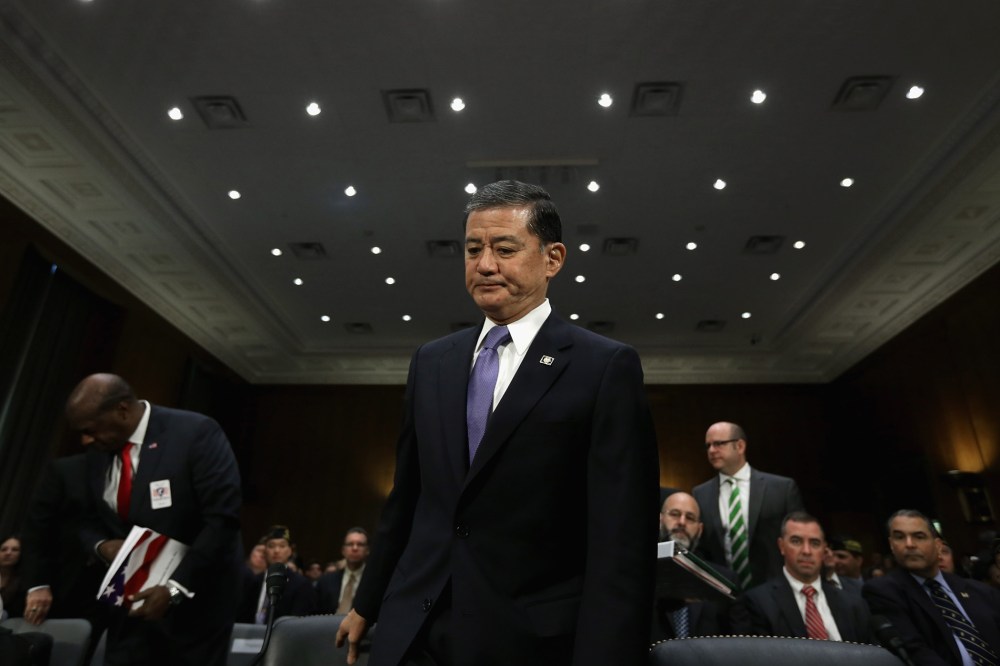 Veterans Affairs Secretary Eric Shinseki arrives to testify before the Senate Veterans' Affairs Committee, May 15, 2014 in Washington, D.C.