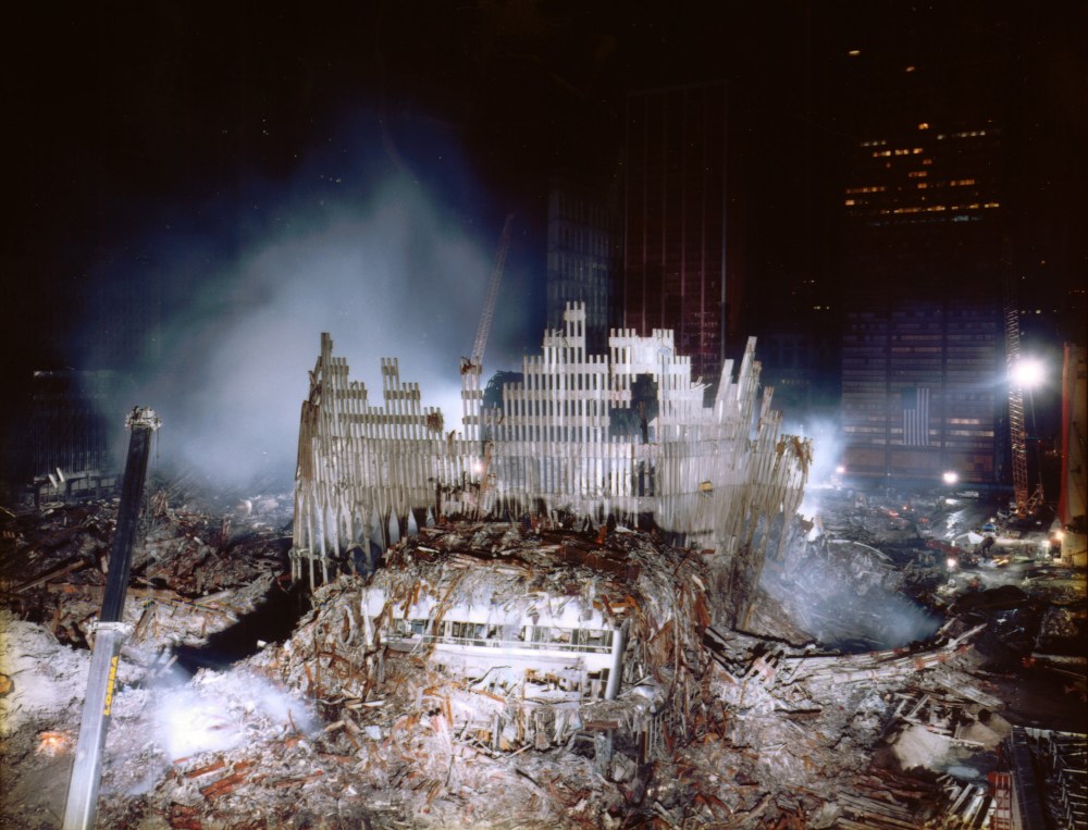 Joel Meyerowitz was granted unparalleled access to Ground Zero right after the attack. (Ap Photo/Joel Meyerowitz)