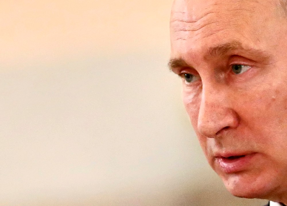 Russian President addresses newly arrived foreign ambassadors of 15 countries during receiving credentials ceremony in Moscow's Kremlin, Russia, Nov. 26, 2015. (Photo by Sergei Ilnitsky/AP)