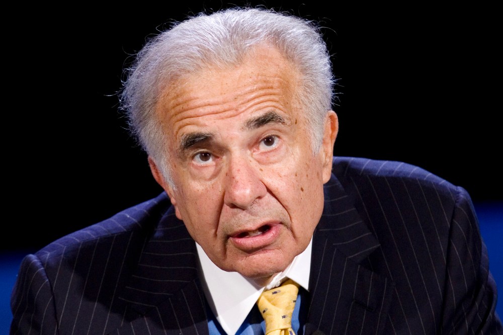 In this Oct. 11, 2007 file photo, Carl Icahn speaks in New York. (Photo by Mark Lennihan/File/AP)