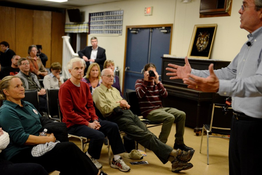 People listen as Republican presidential candidate Jeb Bush holds a meet and greet at the Lions Club on Nov. 4, 2015 in Moultonborough, N.H. (Photo by Darren McCollester/Getty)