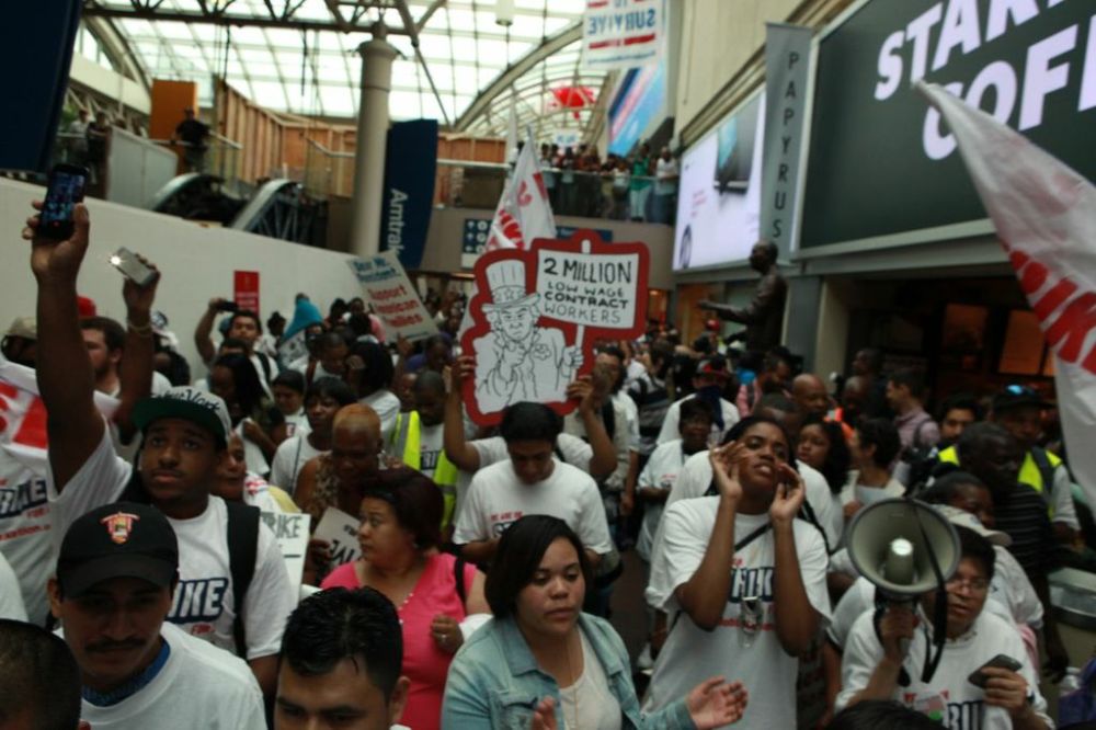 Low-wage employees of federal contractors protest in Washington, D.C. on May 21, 2013. (Photo courtesy of GoodJobsNation.org)
