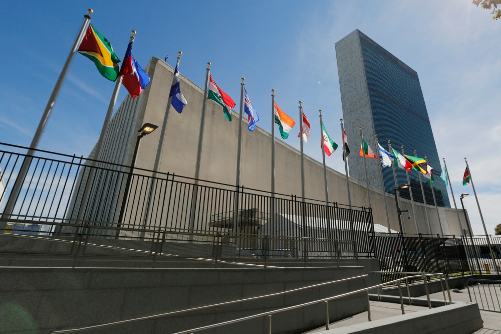 United Nations Headquarters' General Assembly Building and Secretariat Building in New York City, USA, Sept. 24, 2015. (Photo by Matt Campbell/EPA)