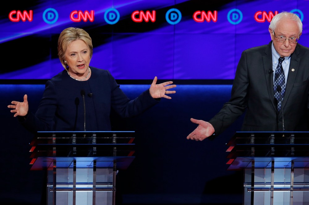 Democratic presidential candidate Hillary Clinton battles Bernie Sanders during the Democratic presidential candidates' debate in Flint, Mich., March 6, 2016. (Photo by Jim Young/Reuters)