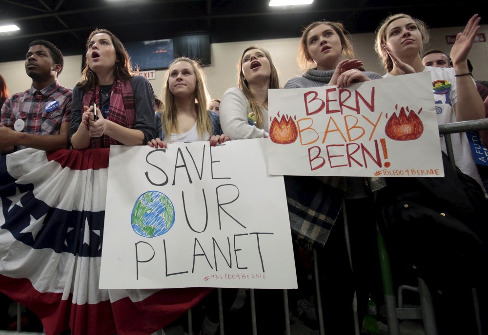 Supporters of Democratic U.S. presidential candidate Bernie Sanders attend his campaign rally at the SeaGate Convention Centre in Toledo, Ohio, March 11, 2016. (Photo by Rebecca Cook/Reuters)