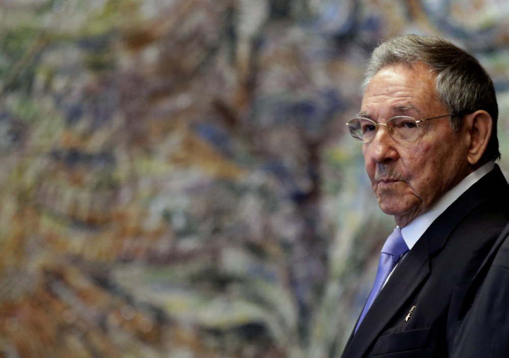 Cuba's President Raul Castro attends a ceremony at the Palace of the Revolution in Havana May 19, 2015. (Photo by Enrique de la Osa/Reuters)