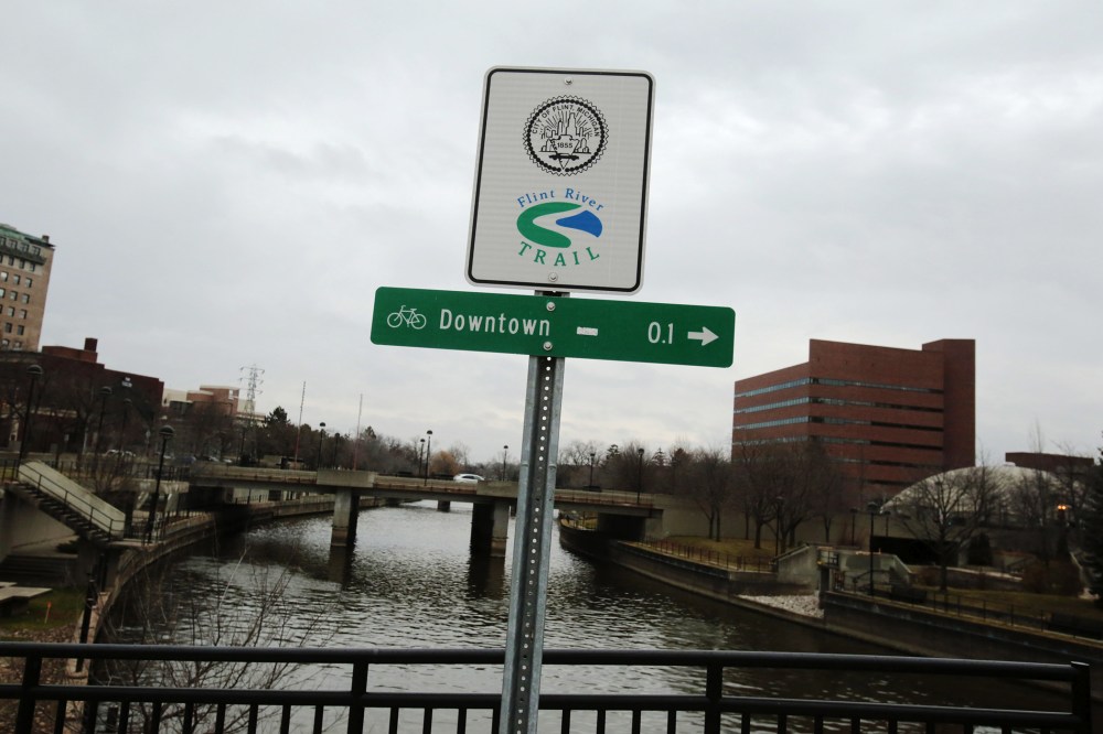 A Flint River sign is seen in Flint, Mich., Dec. 16, 2015. (Photo by Rebecca Cook/Reuters)