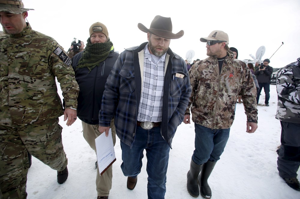 Ammon Bundy departs after addressing the media at the Malheur National Wildlife Refuge near Burns, Ore., Jan. 4, 2016. (Photo by Jim Urquhart/Reuters)