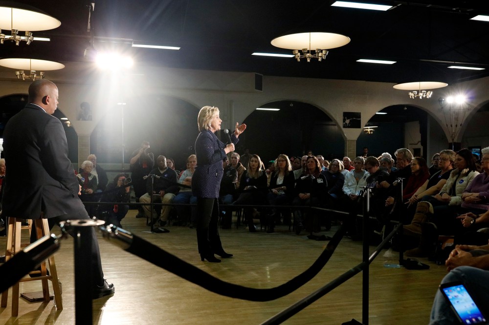 U.S. Democratic presidential candidate Hillary Clinton addresses supporters at the Electric Park Ballroom in Waterloo, Ia., Jan. 11, 2016. (Photo by Aaron P. Bernstein/Reuters)