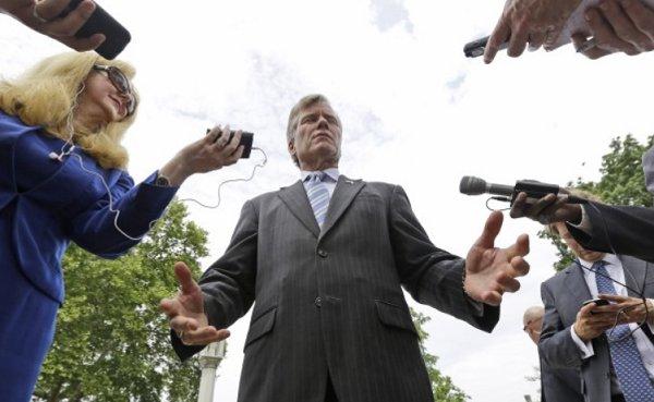 Virginia's McDonnell vows to return gifts from benefactor