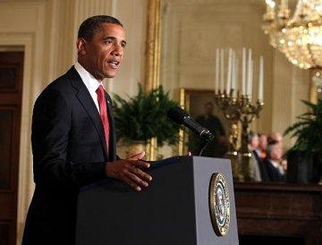 Obama pushes middle-class tax cut, reignites larger fight