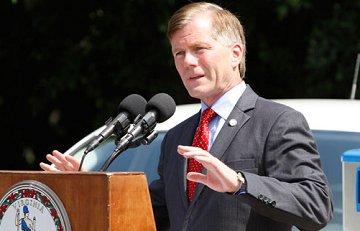 Troubles worsen for Virginia's Bob McDonnell