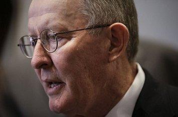 Sen. Lamar Alexander (R-Tenn.)