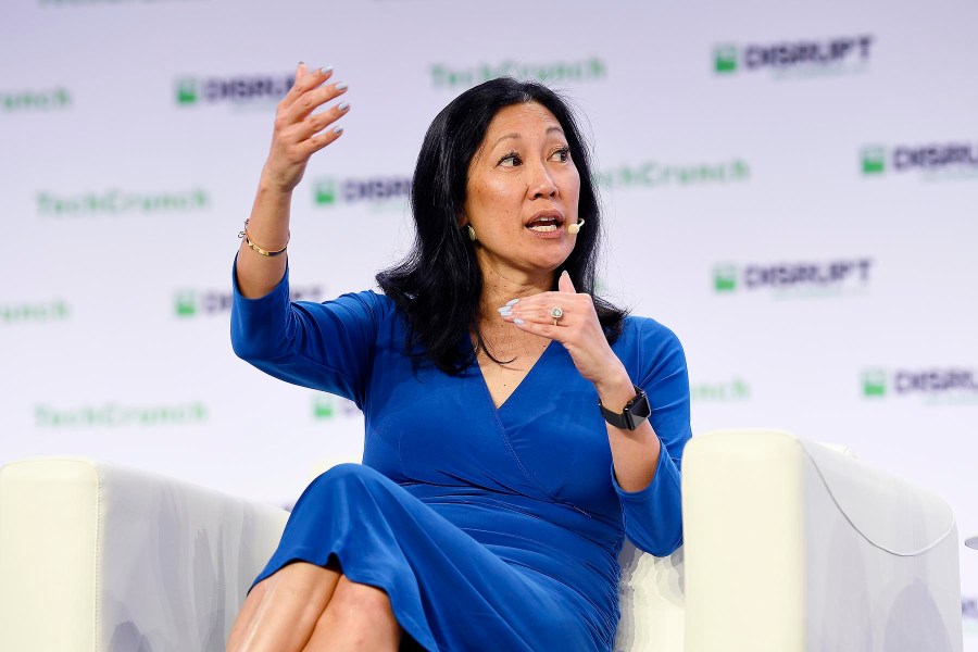 Theresia Gouw speaks in San Francisco in 2019.