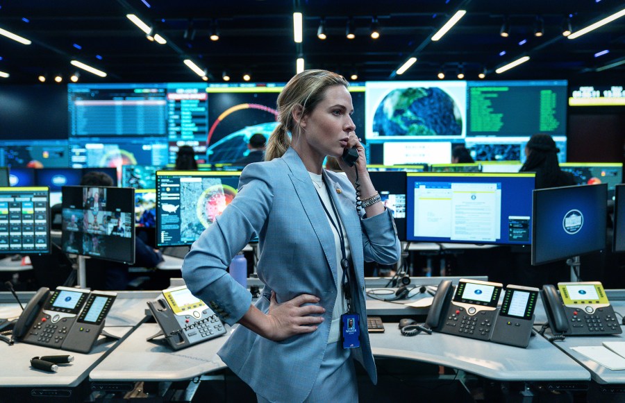 Rebecca Ferguson as Captain Olivia Walker in 