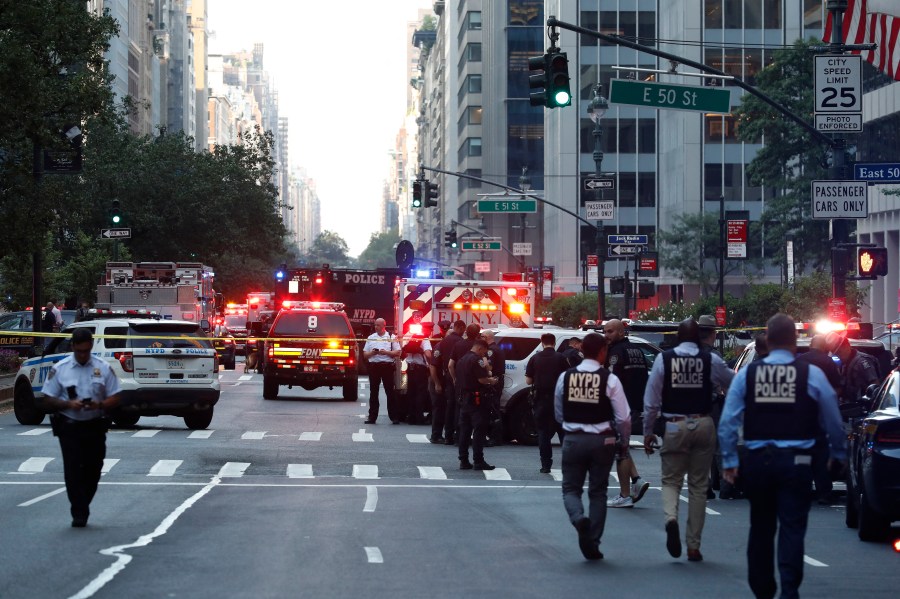 US-POLICE-CRIME-SHOOTING